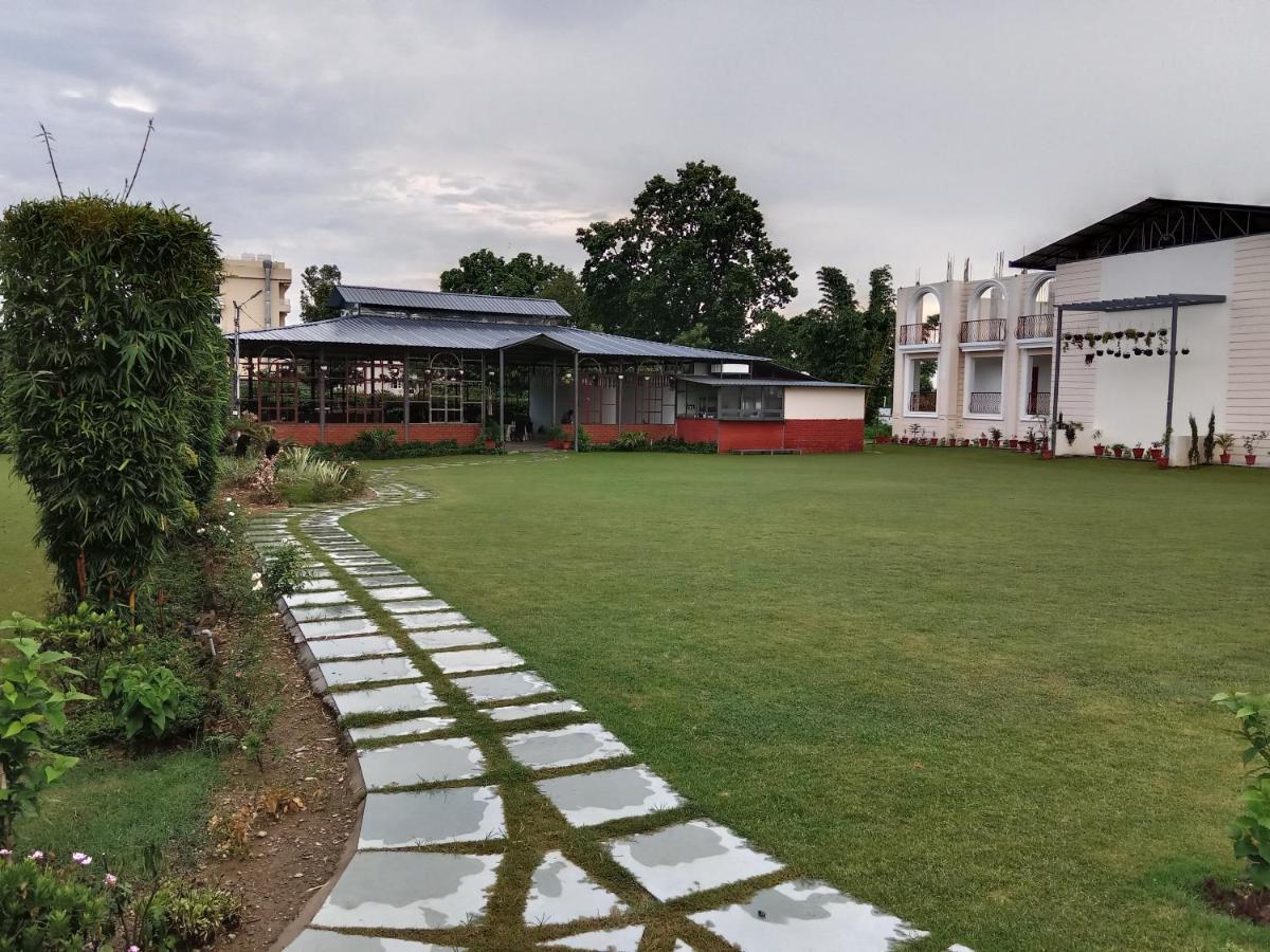 Aar Resort & Spa Dehradun Dış mekan fotoğraf